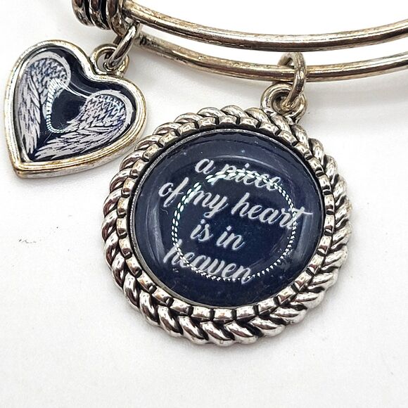 " A Piece of My Heart is In Heaven" adjustable Charm Bracelet 2.75in dia - Picture 1 of 2
